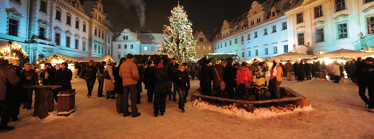 Der 19. November wird am „Romantischen Weihnachtsmarkt“ den stillen Corona-Helden gewidmet sein!