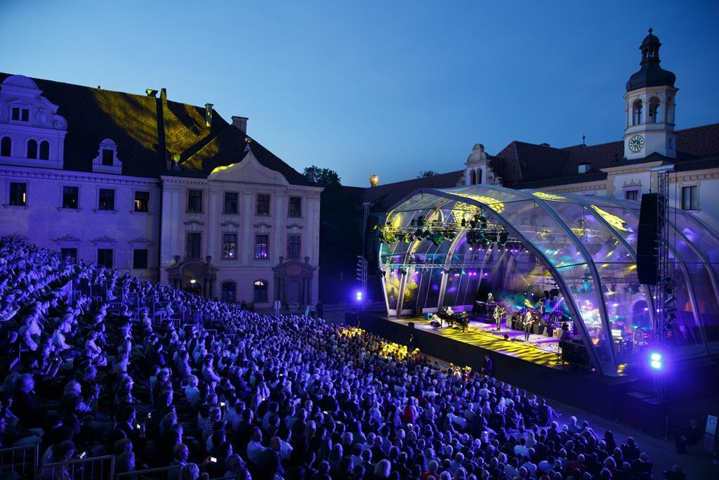 Schlossfestspiele trotzen Querulanten.