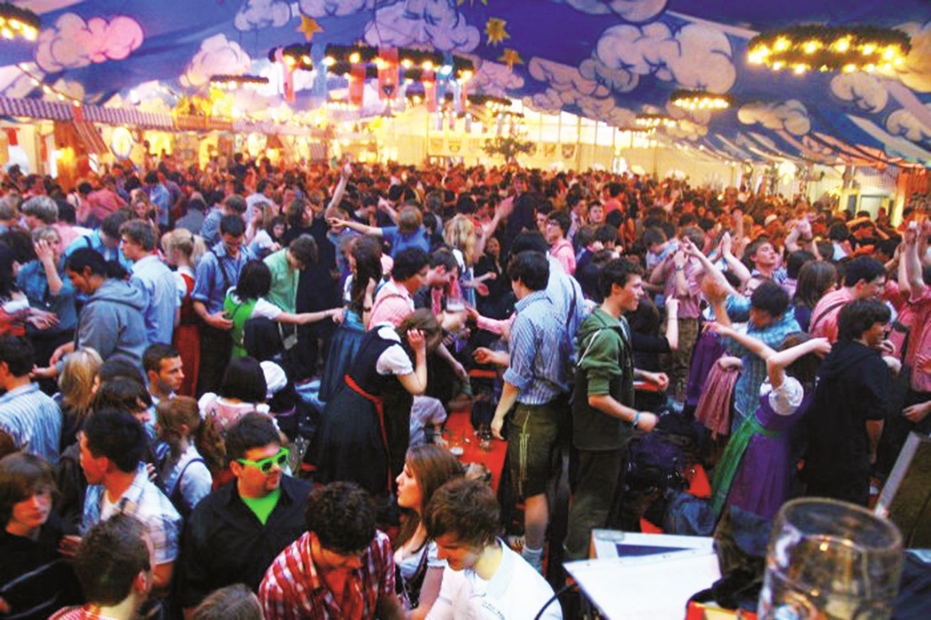 1 gloeckl festzelt 