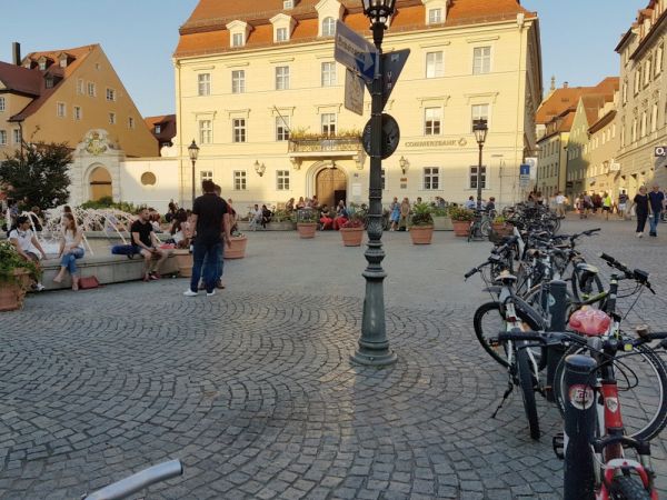 ... sollen Gruppenbildung verhindern.