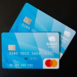 Nachgefragt | Linke Gruppen sabotieren Bezahlkartenprojekt