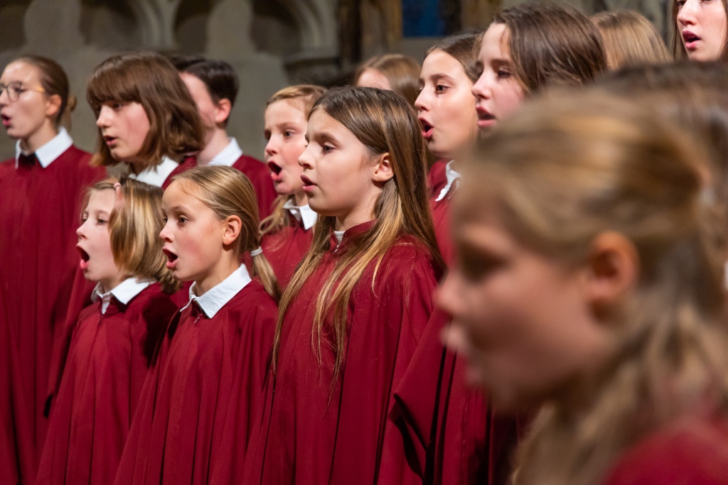 Romantischer Weihnachtsmarkt 2023 | Großer emotionaler Höhepunkt: Mädchenchor der Domspatzen