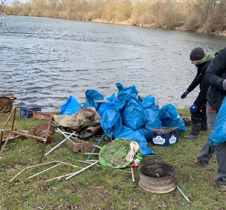 Ramadama am Fischwasser und Artenhilfsprogramm für Forellen