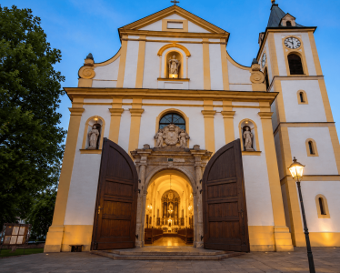 Mehr Klartext wagen: | Katholische Kirche und die AfD: Ausgrenzung statt Nächstenliebe?