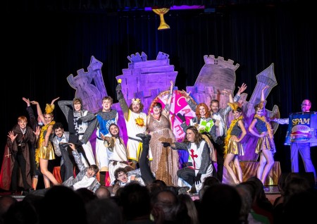 Kultfilm &bdquo;Ritter der Kokosnuss&ldquo; als Musical