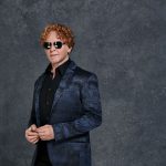 Mick Hucknall (c) Dean Chalkley