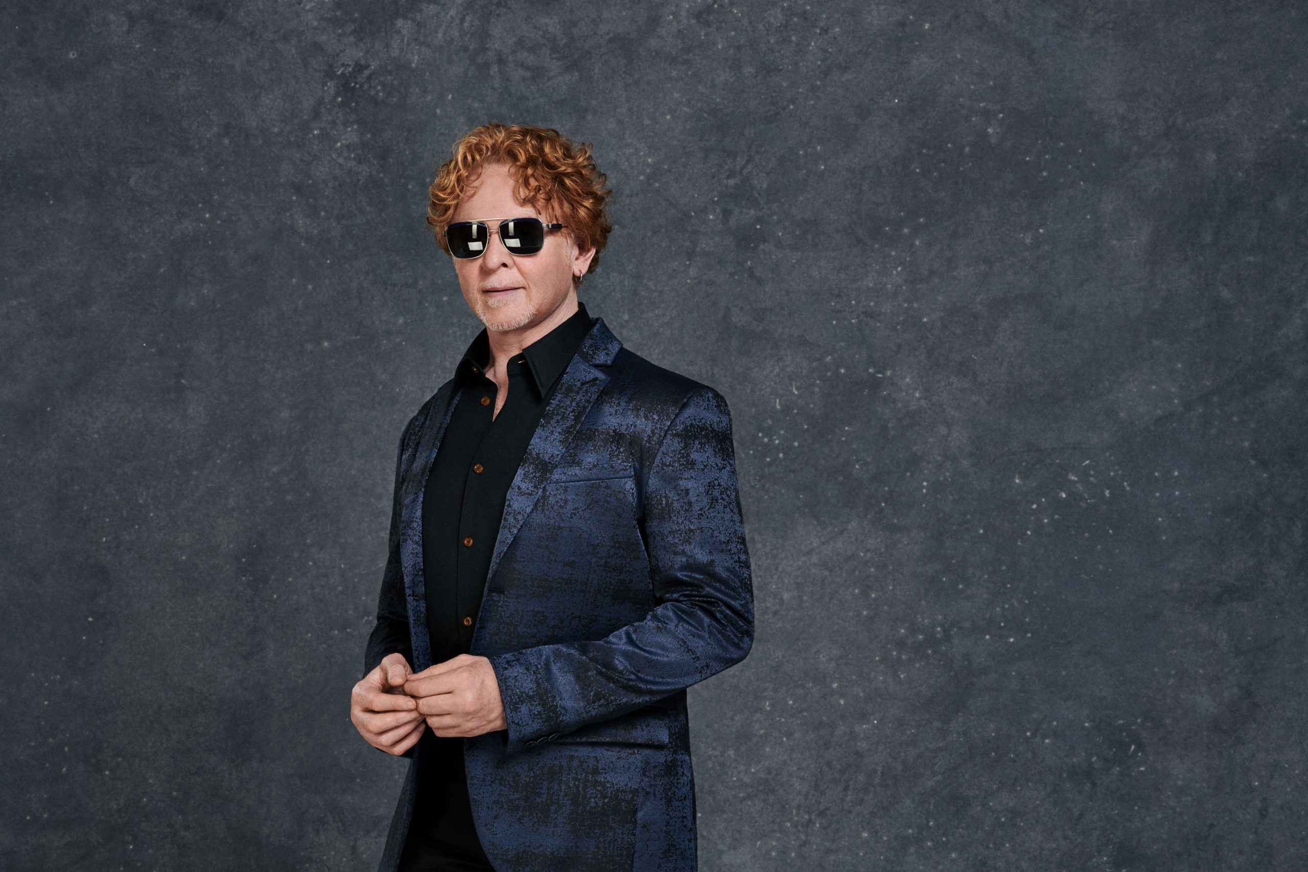 Mick Hucknall (c) Dean Chalkley